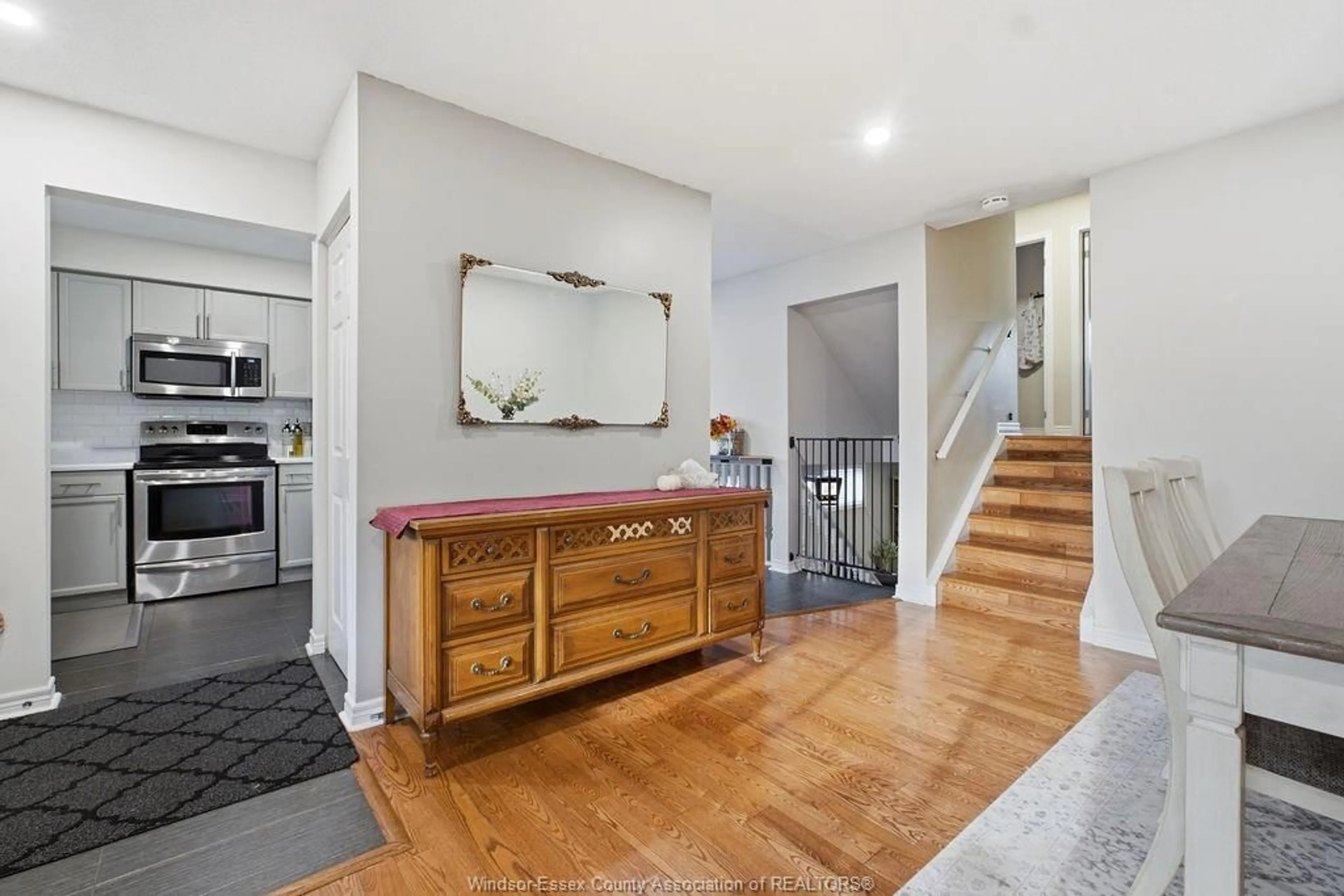 Unknown for 3792 BYNG RD, Windsor Ontario N8W 3J2