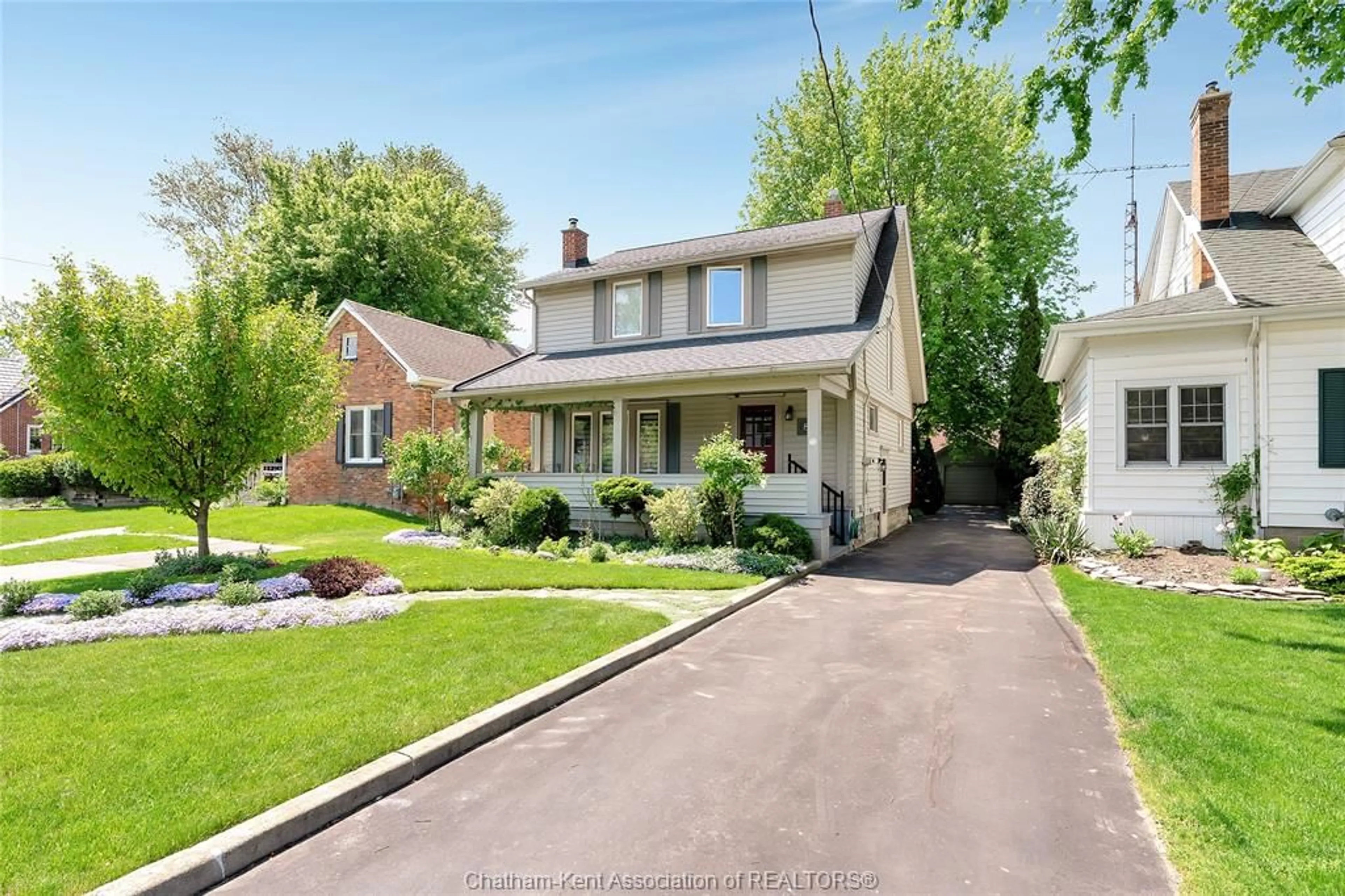 Home with brick exterior material, street for 82 Robertson Ave, Chatham Ontario N7M 3A6