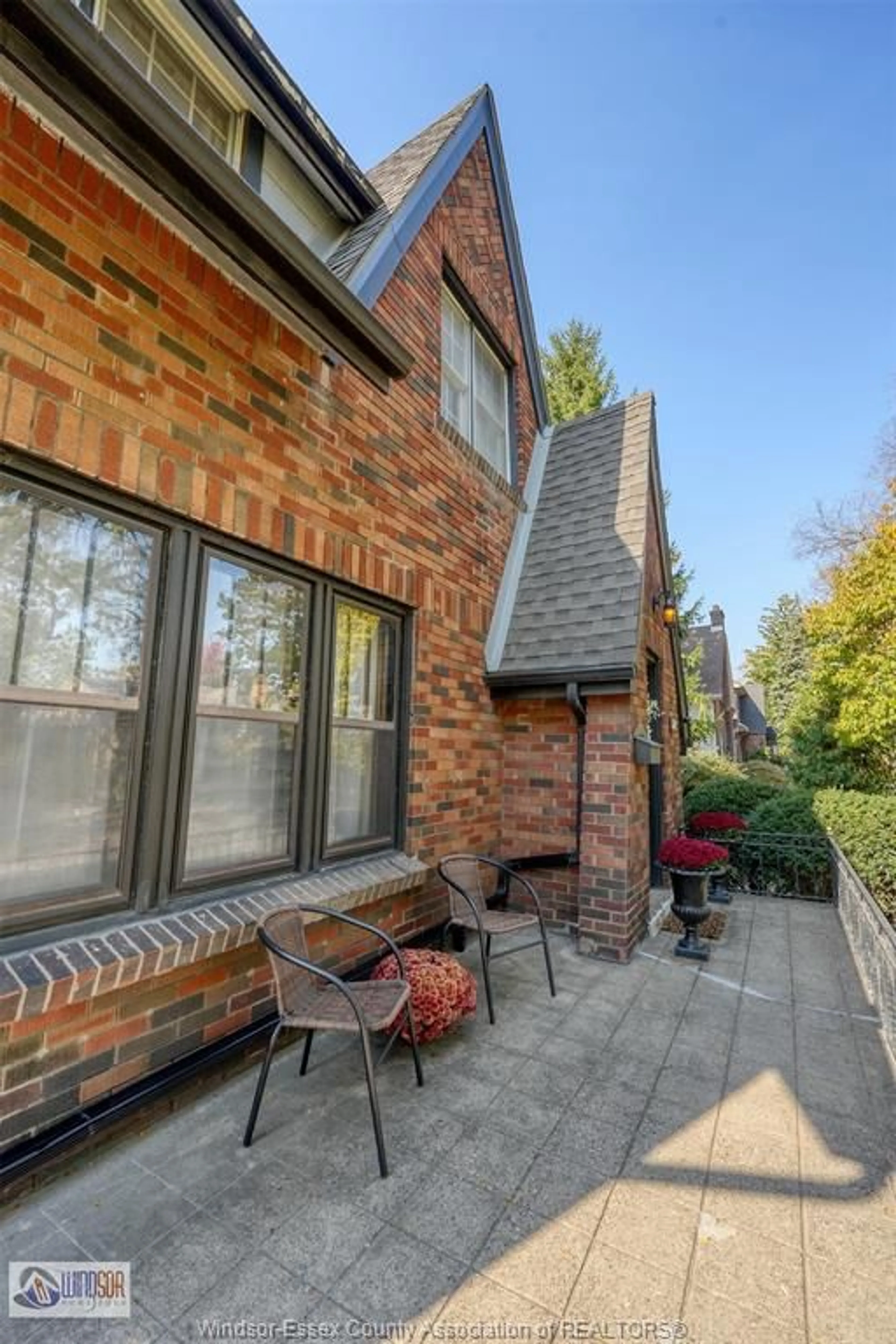 Home with brick exterior material, street for 287 PRADO Pl, Windsor Ontario N8S 2G9