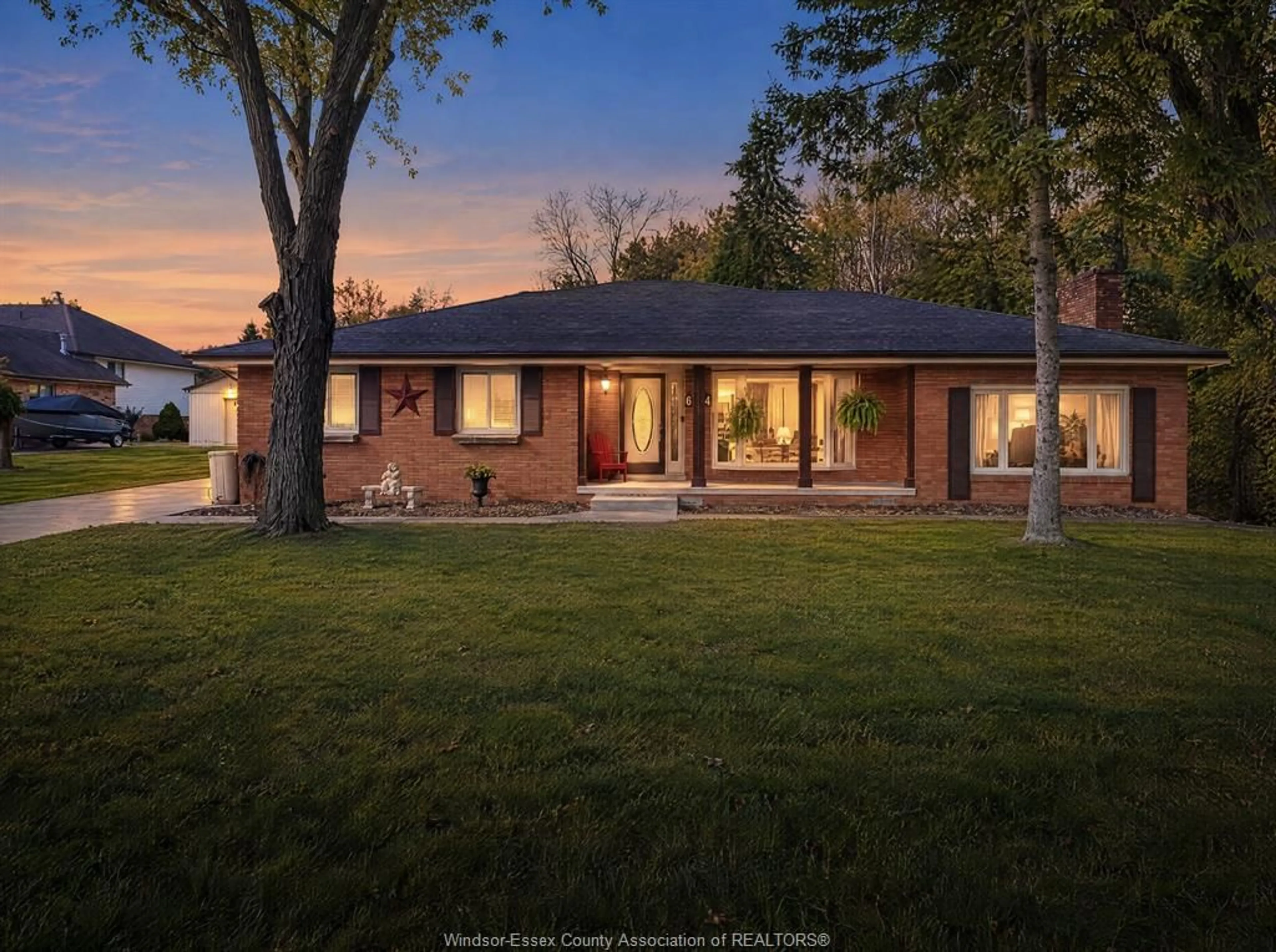 Home with brick exterior material, unknown for 6944 CONCESSION 6, Amherstburg Ontario N9V 2Y9