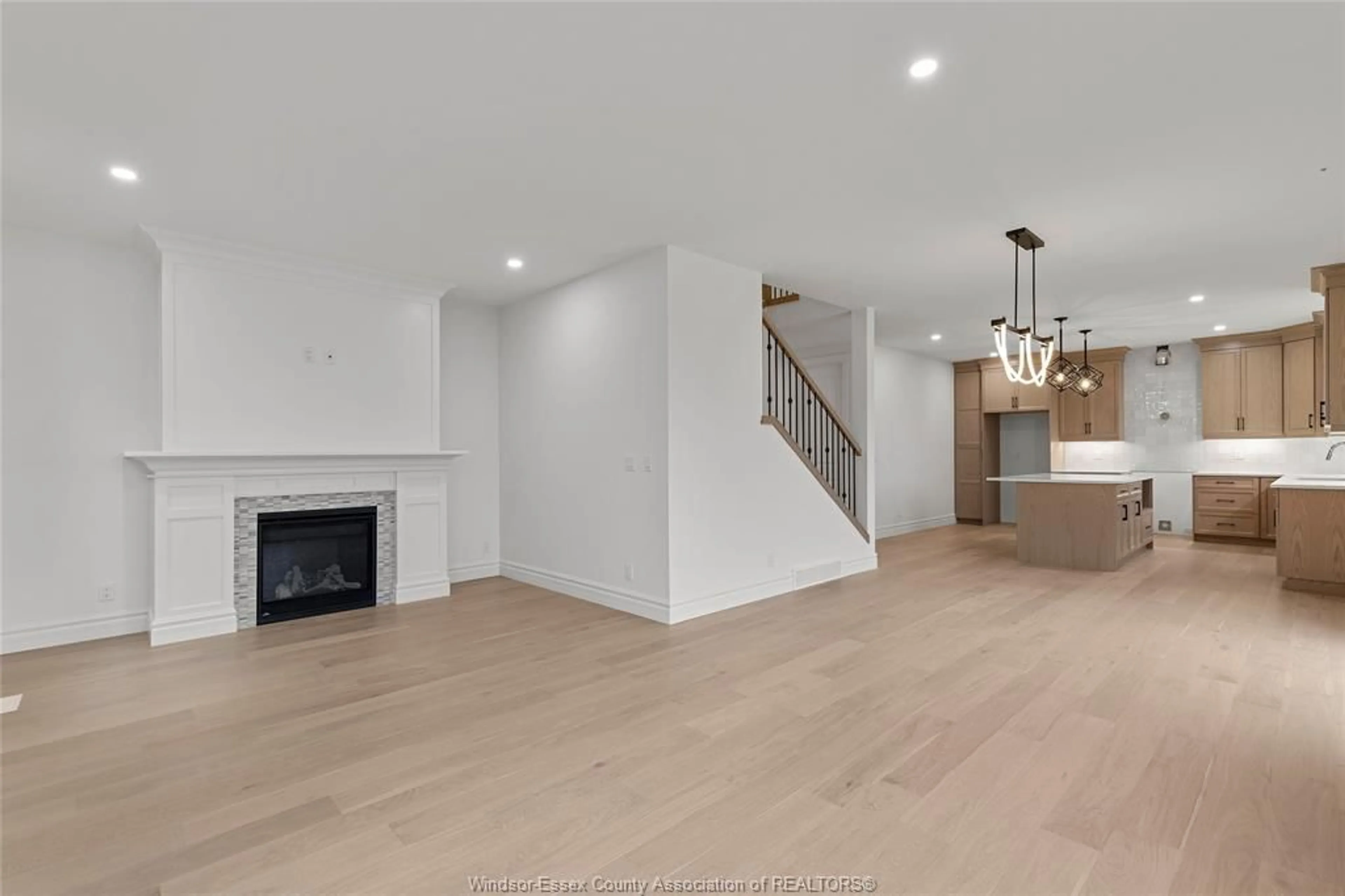 Unknown for 357 MARLA Cres, Lakeshore Ontario N0R 1A0