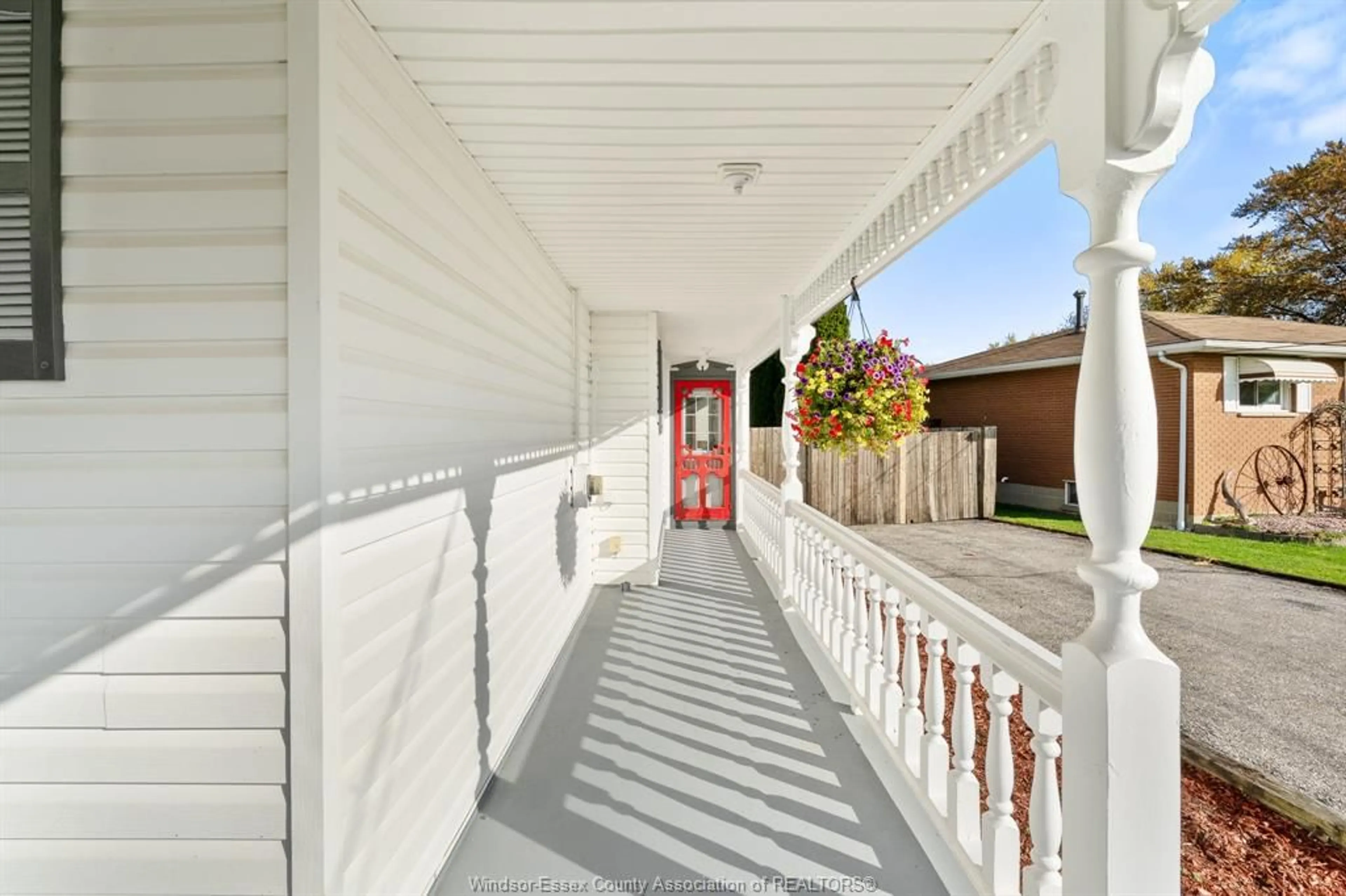 Unknown for 1073 Martin Lane, LaSalle Ontario N9J 2R2