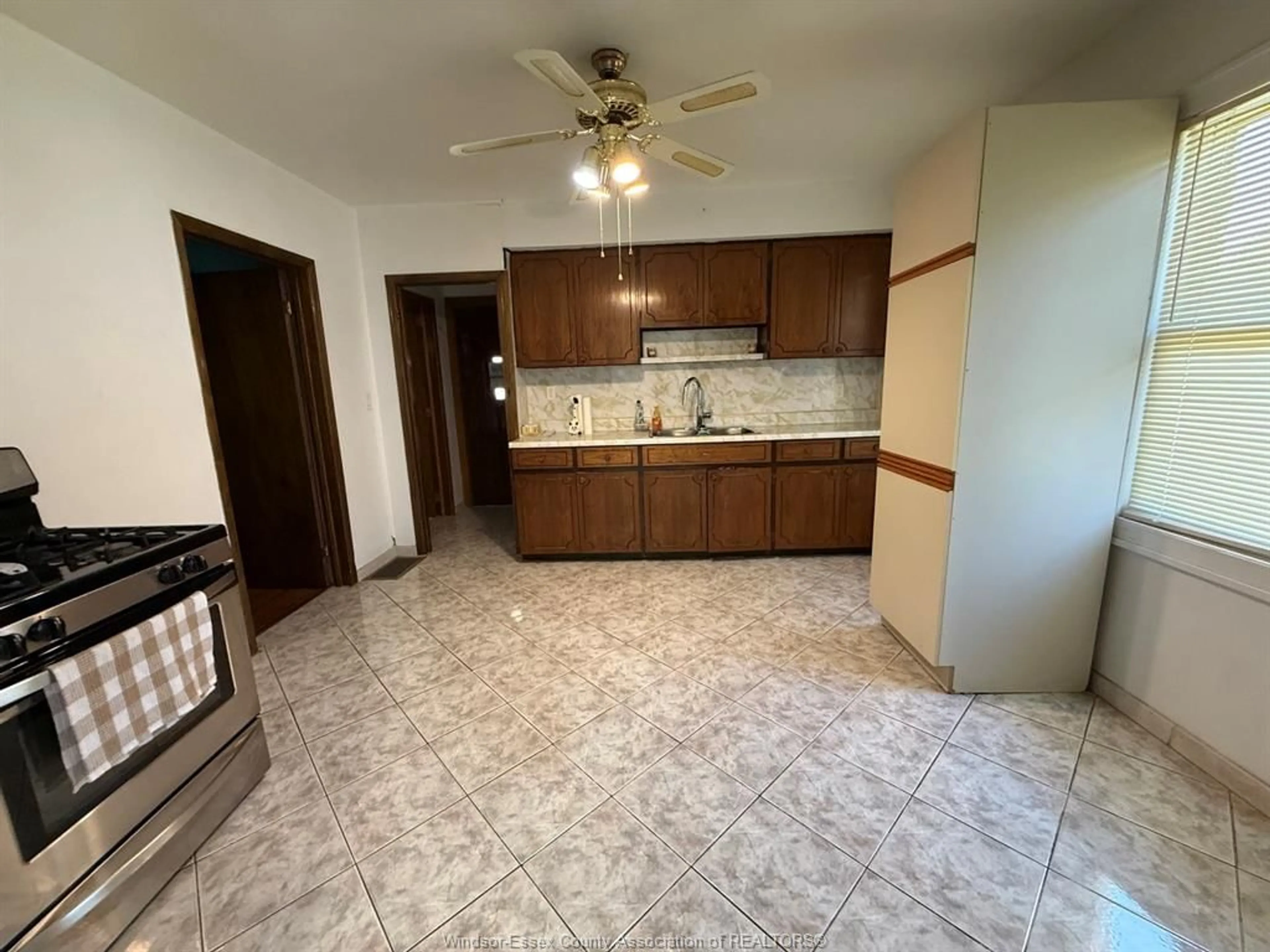 A pic of a room for 539 BROCK ST, Windsor Ontario N9C 2T1