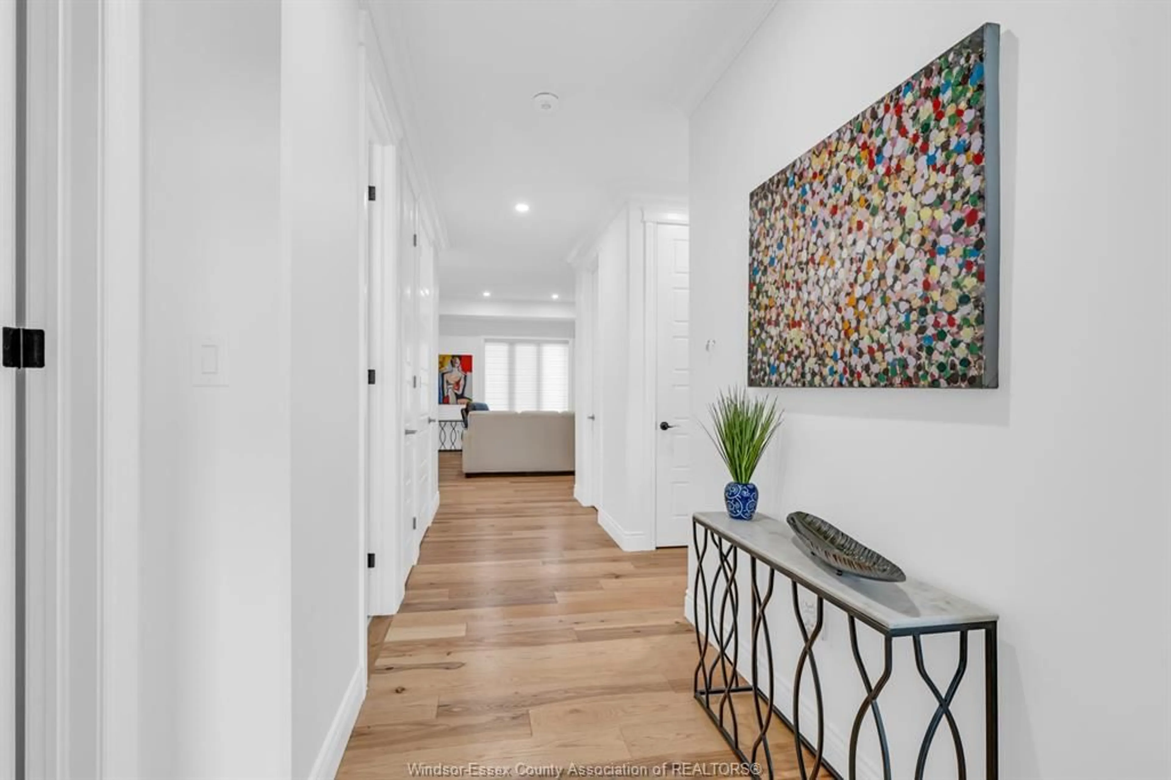 Indoor entryway for 408 MATESE, Lakeshore Ontario N0R 1A0