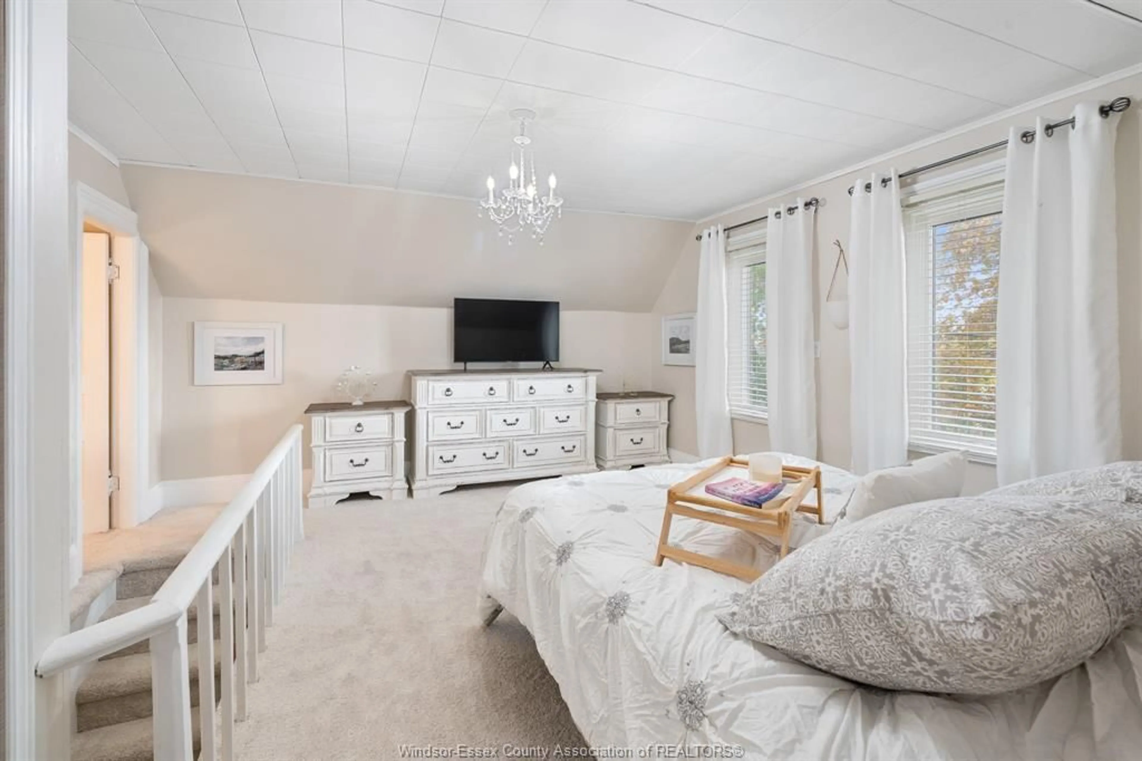 Unknown for 8990 Canard Drive, Windsor Ontario N9H 0H4