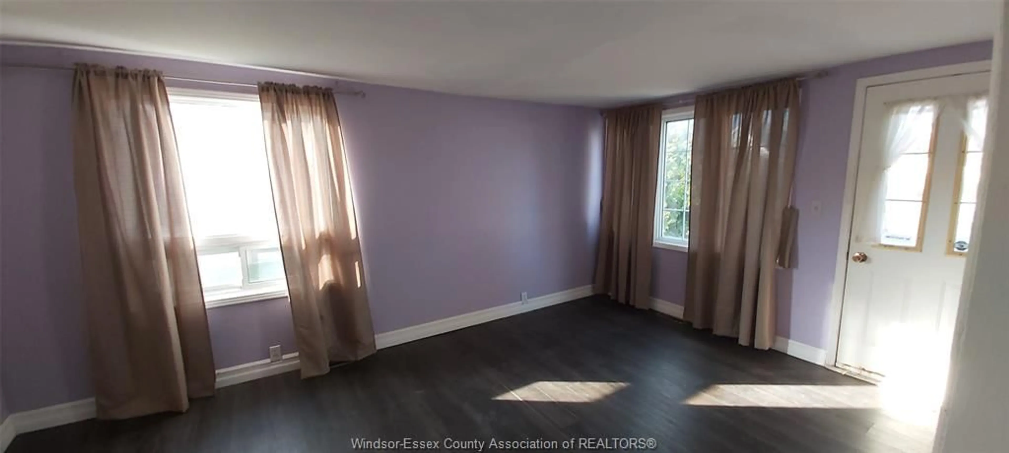 A pic of a room for 42 WESTMORELAND Ave, Leamington Ontario N8H 3P3