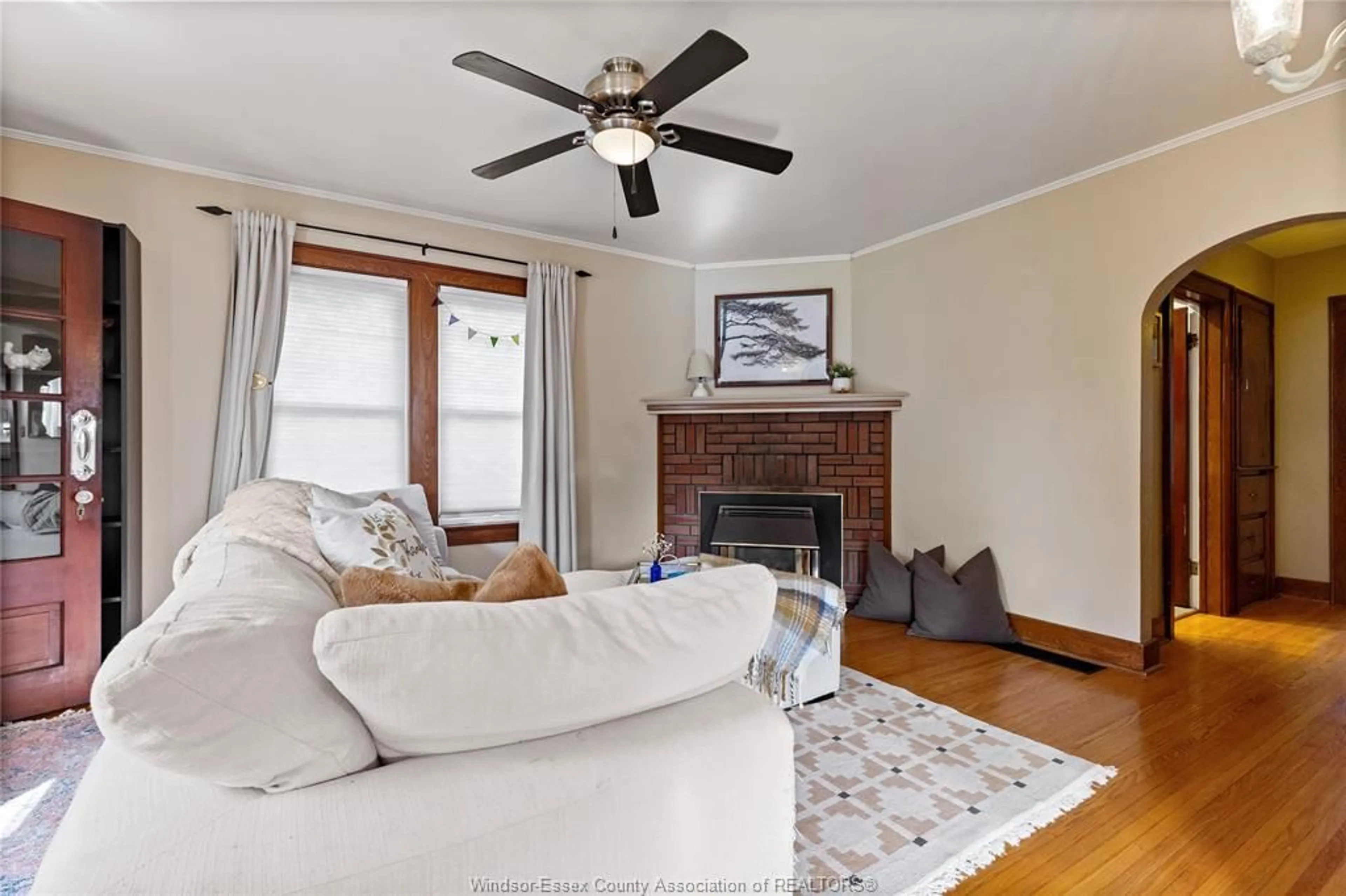 Living room with furniture, unknown for 131 DELAWARE Ave, Chatham Ontario N7L 2W3