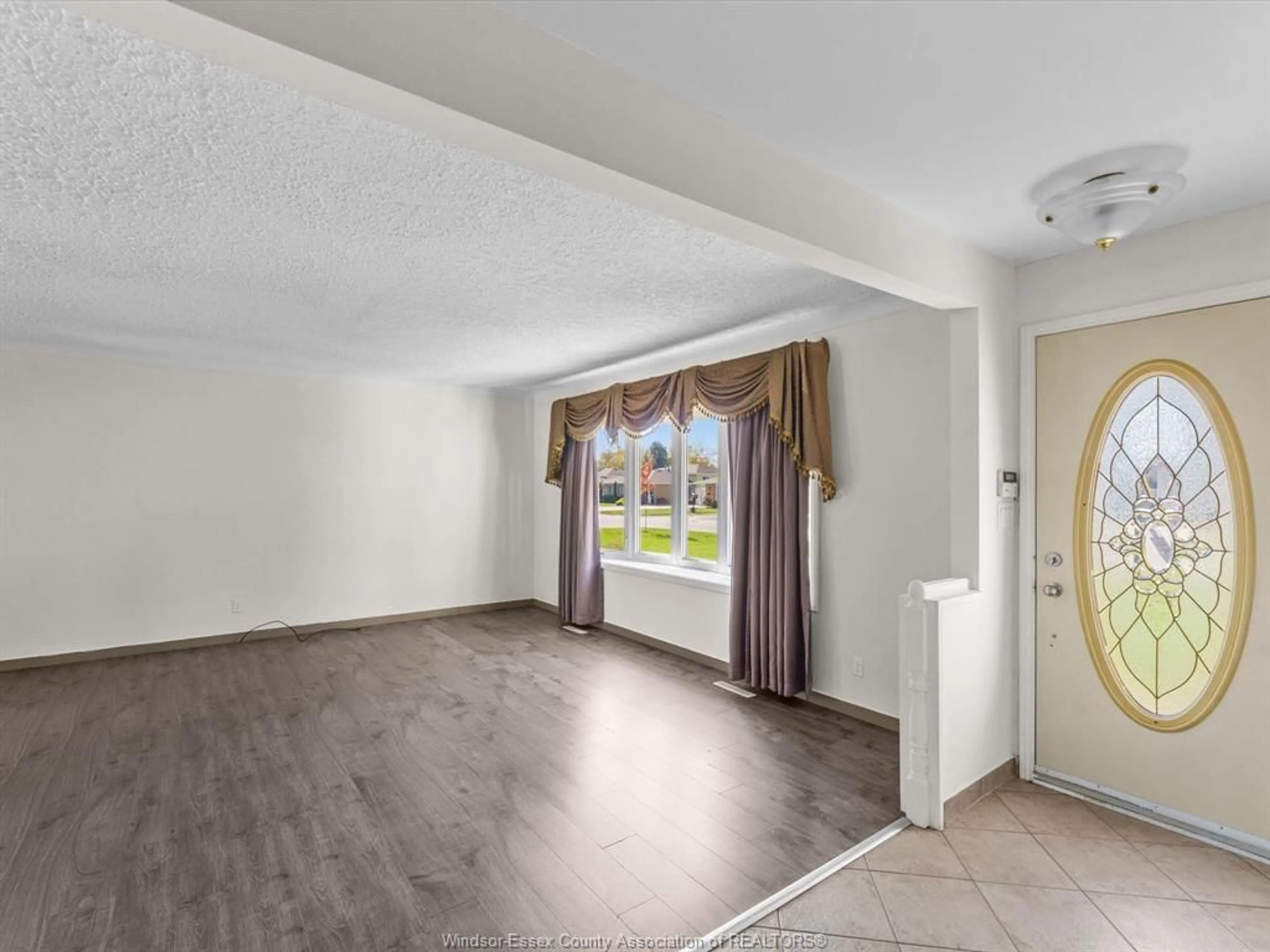 A pic of a room for 22 BRUCE, Leamington Ontario N8H 4C5