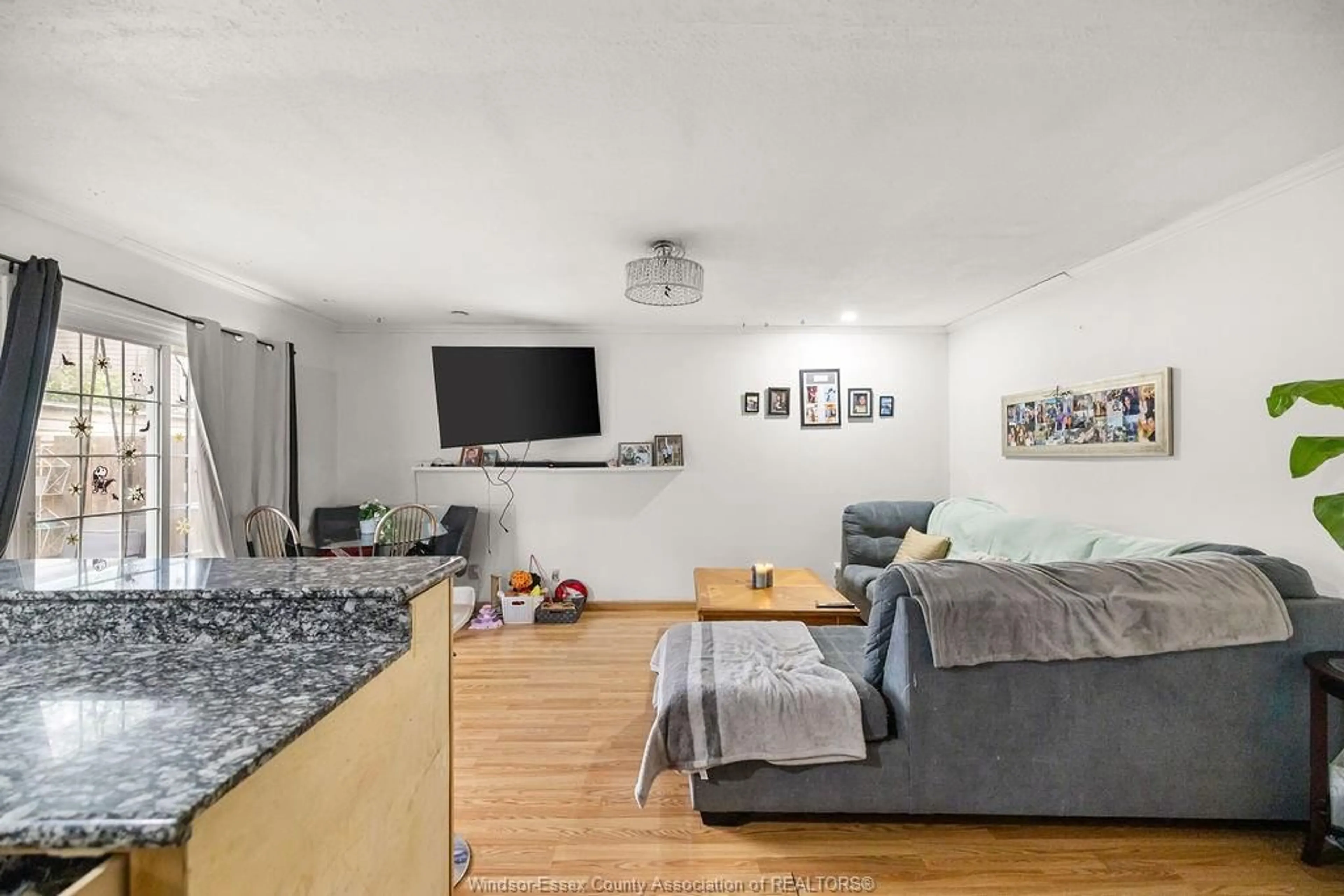 A pic of a room for 9205 ARNCLIFF, Windsor Ontario N8S 4J9